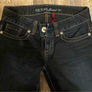Vintage low rise guess jeans! Dark blue. No holes. Very flattering!